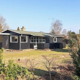 4 star holiday home in Faxe Ladeplads, hotel a Fakse Ladeplads