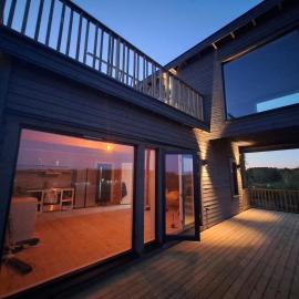 Newly-built villa in a perfect location!, hotel i Grebbestad