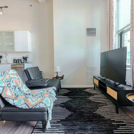 The City Escape| Studio Apt w/ Skyline Views, hotel di Cincinnati