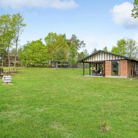 Two-Bedroom Holiday Home In Knebel, hotel a Knebel