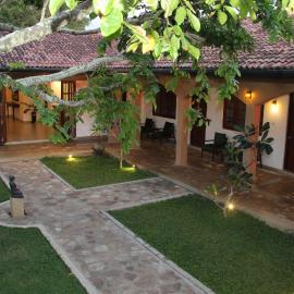 Villa AyuSri, hotel in Ambalangoda