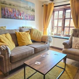 Jasmine Cottage, Buxton Norfolk, Sleeps 4