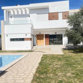 Beautiful Villa with Private Pool djalal