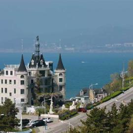 Bay Four Seasons Castle Hotel, hotell sihtkohas Weihai