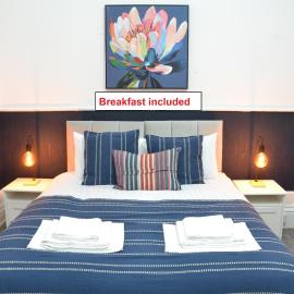 Manchester Ashton Suites, hotel in Ashton under Lyne
