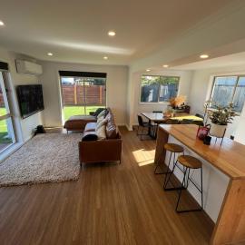Deluxe 2 Bedroom Retreat with Spa, hotel a Patterson Lakes