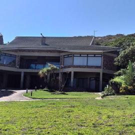 Dolphin Villa, hotel in Gqeberha