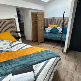 Family, hotel in Calais