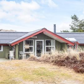 4 star holiday home in Vejers Strand, hotell i Vejers Strand