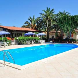 Lovely Apartment In Ricadi With Swimming Pool