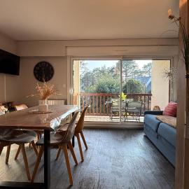 Joli Appartement à 100m de la plage, hotel in Carnac