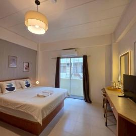 the stay bangsaen, hotel in Ban Rong Khoei