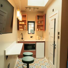 Heathrow Royal Apartment