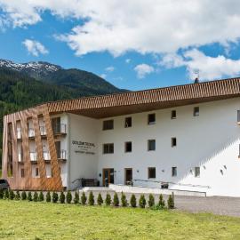 Apartments Dolomit-Royal, hotel v destinácii Sillian