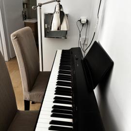 Soboro Piano Studio Kalamaria near airport & metro station