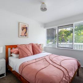 550m to Beach, SPA and Large Backyard , Sleep 9, hotel in Ocean Grove
