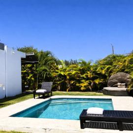 Ocean Motion Rental Casa en la playa con piscina cerca Yunque y VSjuan, viešbutis mieste Loiza