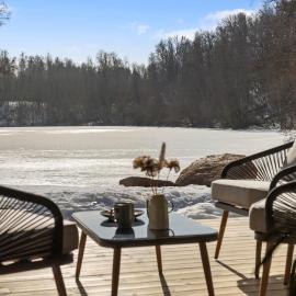 Laumikonys में, होटल HIKARI Lake Villas