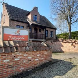 Vakantiewoning Zoetebeek, hotel di Oudenaarde