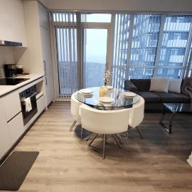 Cozy Urban 1 Bedroom Suite, Stylish Comfort in Vaughan, hotel en Vaughan