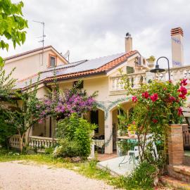 Chieti में, होटल Agriturismo il Quadrifoglio