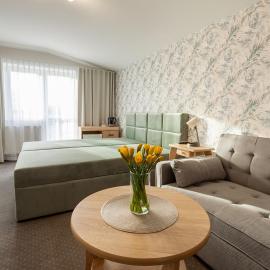 POKOJE APARTAMENTY ANASTAZJA, hotel in Grzybowo