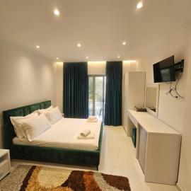 Amelia Room's