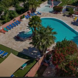 Mobil home 6 places à 900M de la mer, hotel a Agde