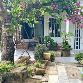 Private Entire Home - Premium Cozy Garden Oasis