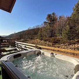 Grange de l'ancienne école avec Jacuzzi privé