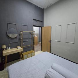 Satria Guest House near Unsoed Purwokerto, hotel em Purwokerto