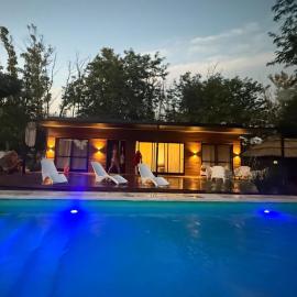 Brisas del Bosque, Hotel in Villa La Rivera