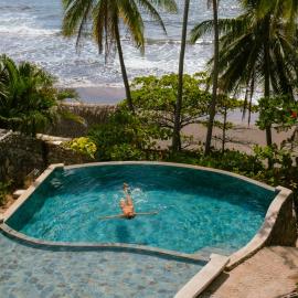 Maité Beachfront Suites - El Zonte