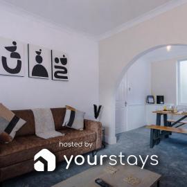 Oxford House by YourStays - Cosy Home in the Suburb of May Bank