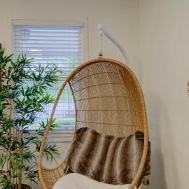 Gated Cottage Community! Ideal Midtown Spot, מלון בממפיס