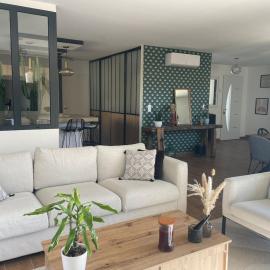 Contemporary house between Périgueux and Brantôme، فندق في Agonac