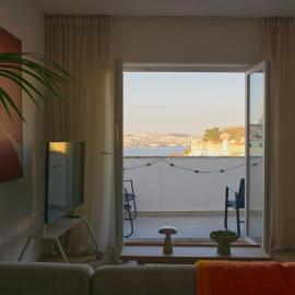 2BR Almada Velha with River & Skyline Views
