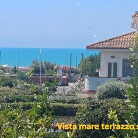 Ylenia Summer Beach
