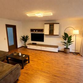 Souterrain Apartment mit Top Anbindung UrbanStay Schwerin - UNESCO Weltkulturerbe