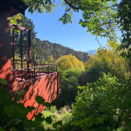 Tree House with Hot Tub, hotel v destinaci Akaroa