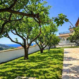 Casa indipendente con giardino e vista mare - Casa Gennaro