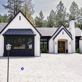 Spacious 4-bedroom Luxury Retreat