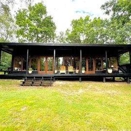 Architectural Cottage On 7000 Sqm Nature Plot, hotel di Hadsund