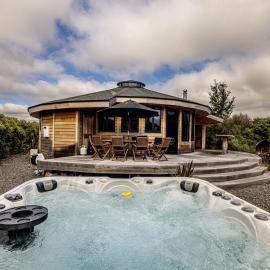 Yurt Escape - Ohakune Spa Retreat, hotel in Ohakune
