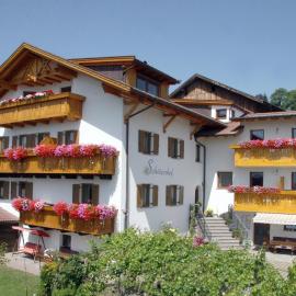 Schötzerhof, hotel i Meltina