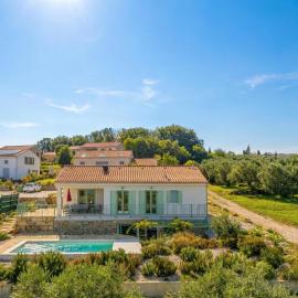 Villa Olivia Pool & Sauna near Portorož