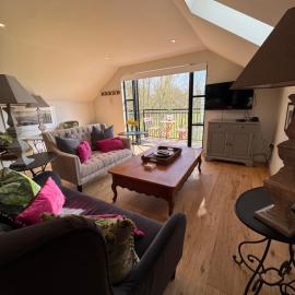 The Writers Lodge, serene luxury country escape, hotel in Brockley Green