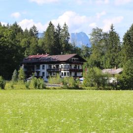 Hotel Köppeleck, hotel di Schönau am Königssee