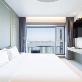 Dangjin Dubai Hotel、Dangjinのホテル
