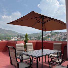 Casa Amplia con hermosa vista y estacionamiento privado, hotel a Guanajuato